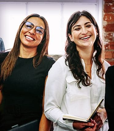 Get Personalized English Tutoring with the English for Family and Friends Program at Meta-Minds Creative image highlighting the features and benefits of the English for Family and Friends program